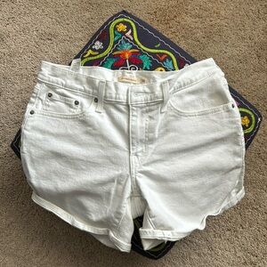 Levi’s Mid length Jean shorts